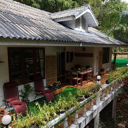 Hotel Kood Life Ko Kut Exterior foto