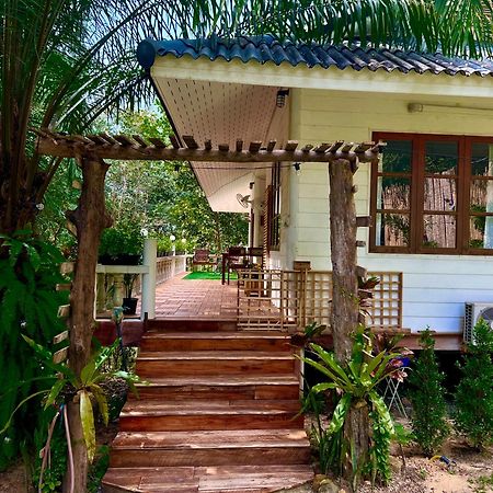 Hotel Kood Life Ko Kut Exterior foto