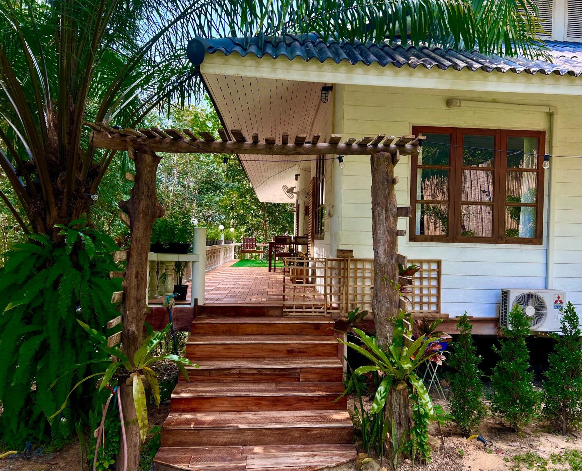Hotel Kood Life Ko Kut Exterior foto