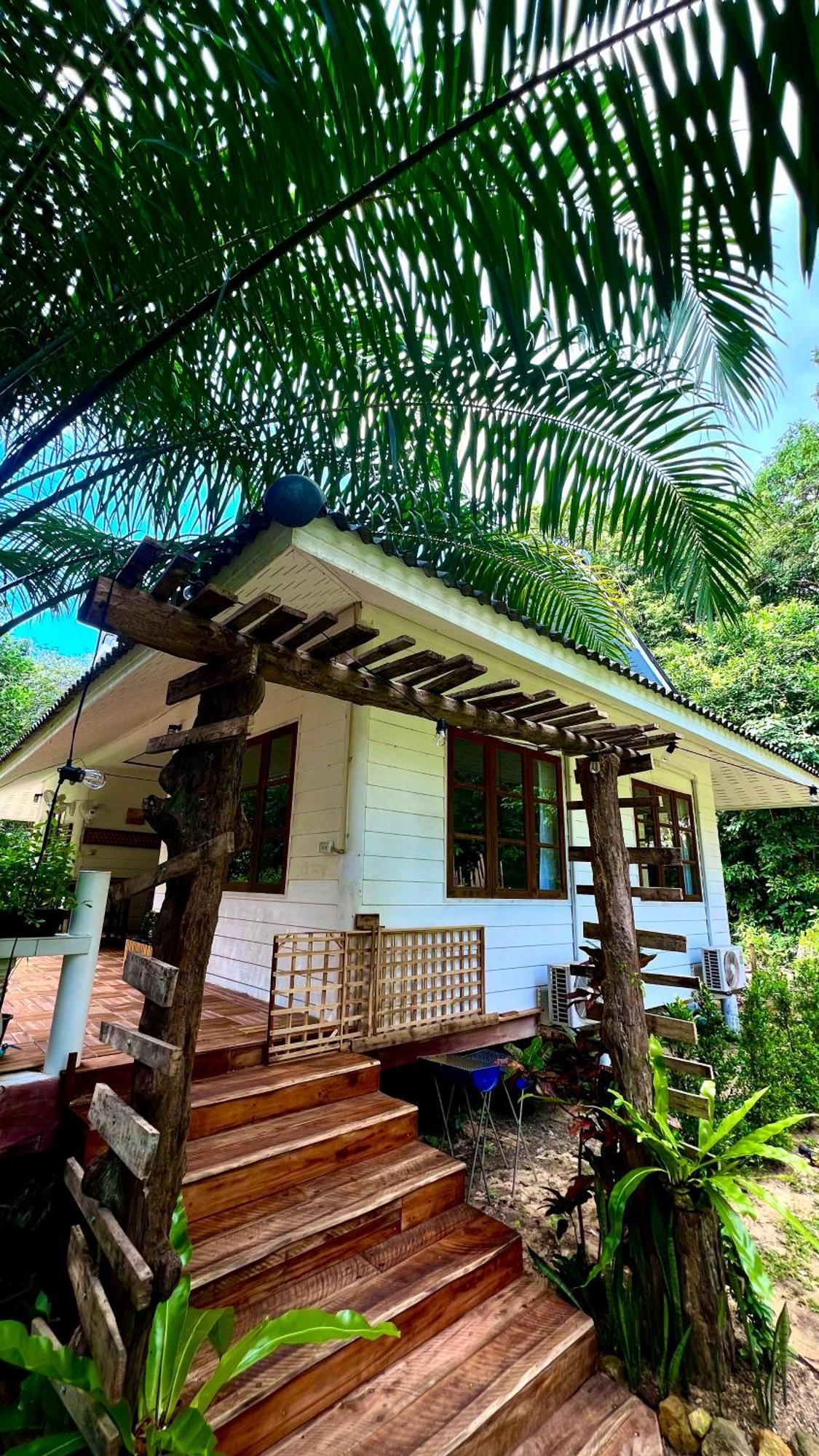 Hotel Kood Life Ko Kut Exterior foto