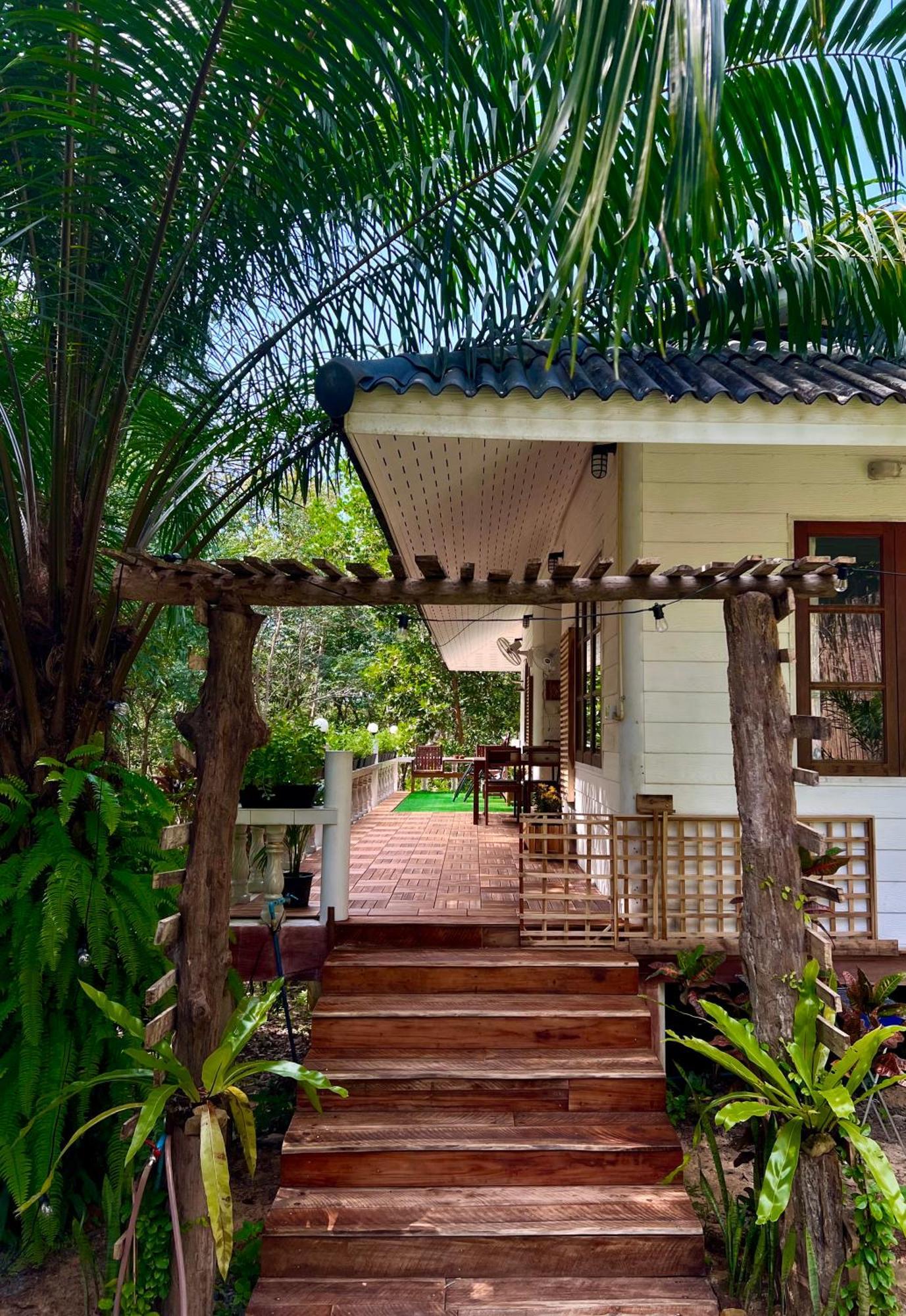 Hotel Kood Life Ko Kut Exterior foto